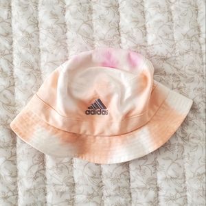 Adidas bucket hat